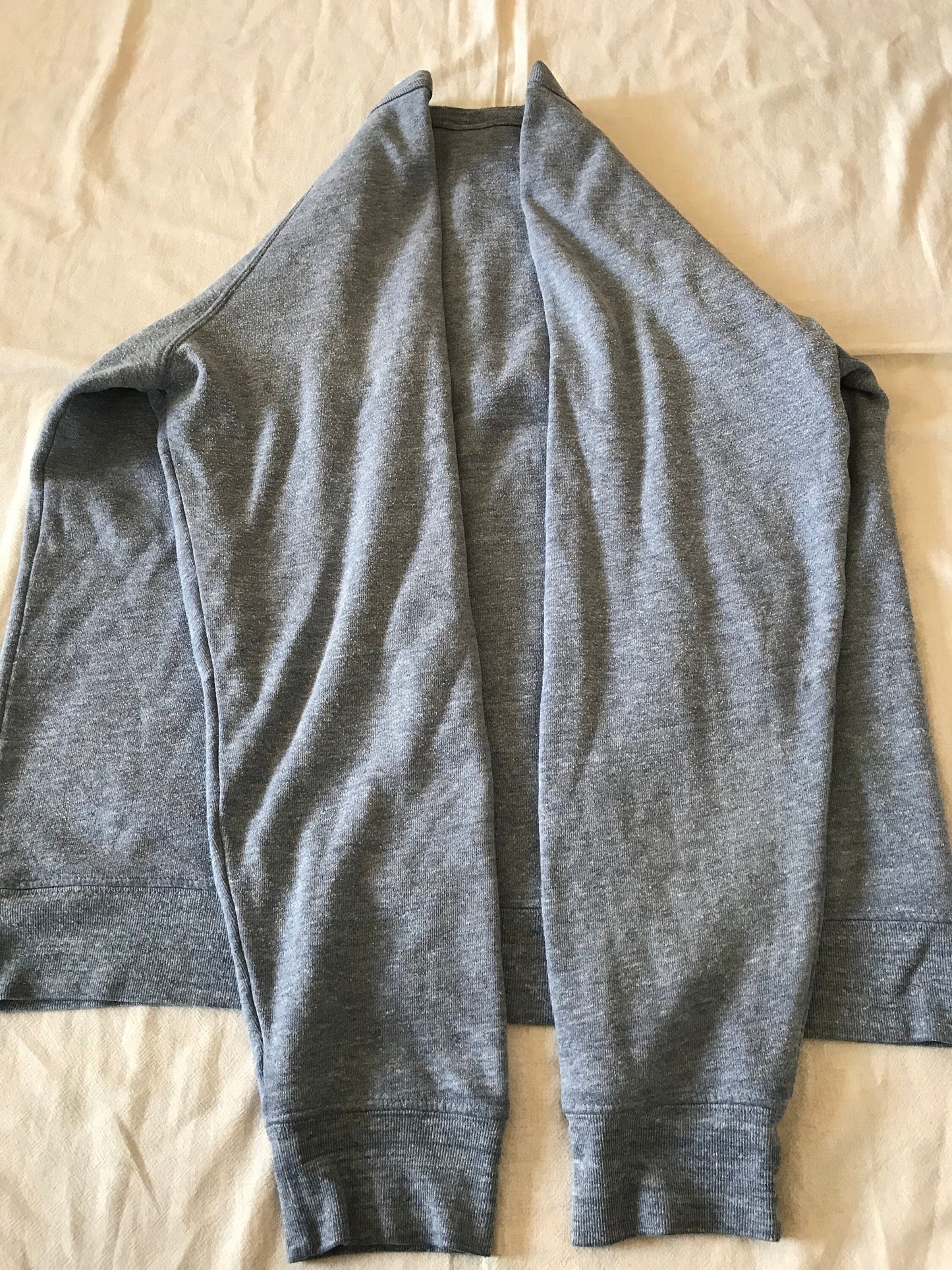 OBEY GIANT MANUFACTURING Co. CLOTHING MEN'S PULLOVER SWEATSHIRT LIGHT BLUE GRAY LARGE SIZE