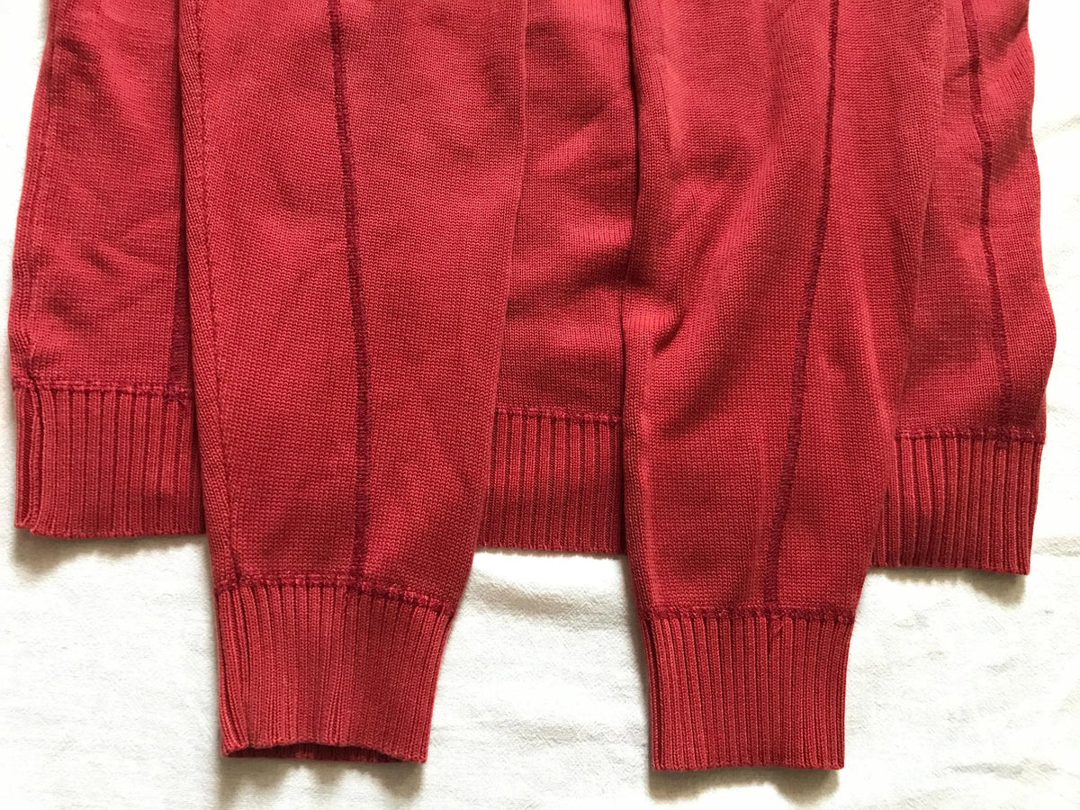Marlboro Classics Men's Red V-Neck Rugged Pure Cotton  Sweater Madium Size